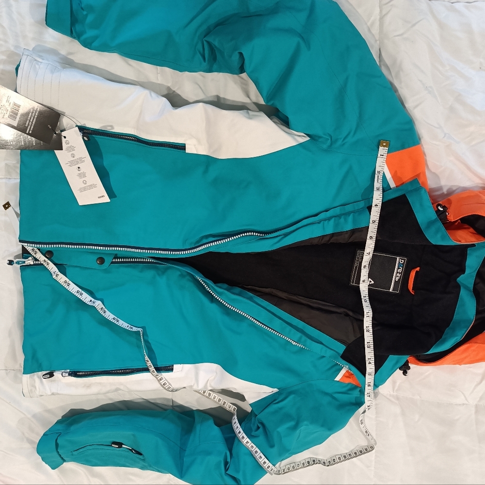 New women's snow coat